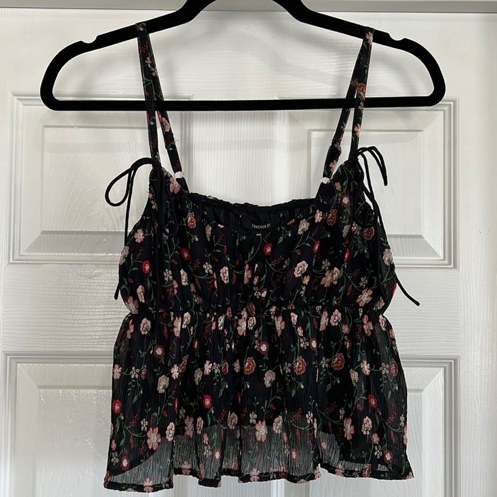 NWT Black Floral Forever 21 Top Size Small